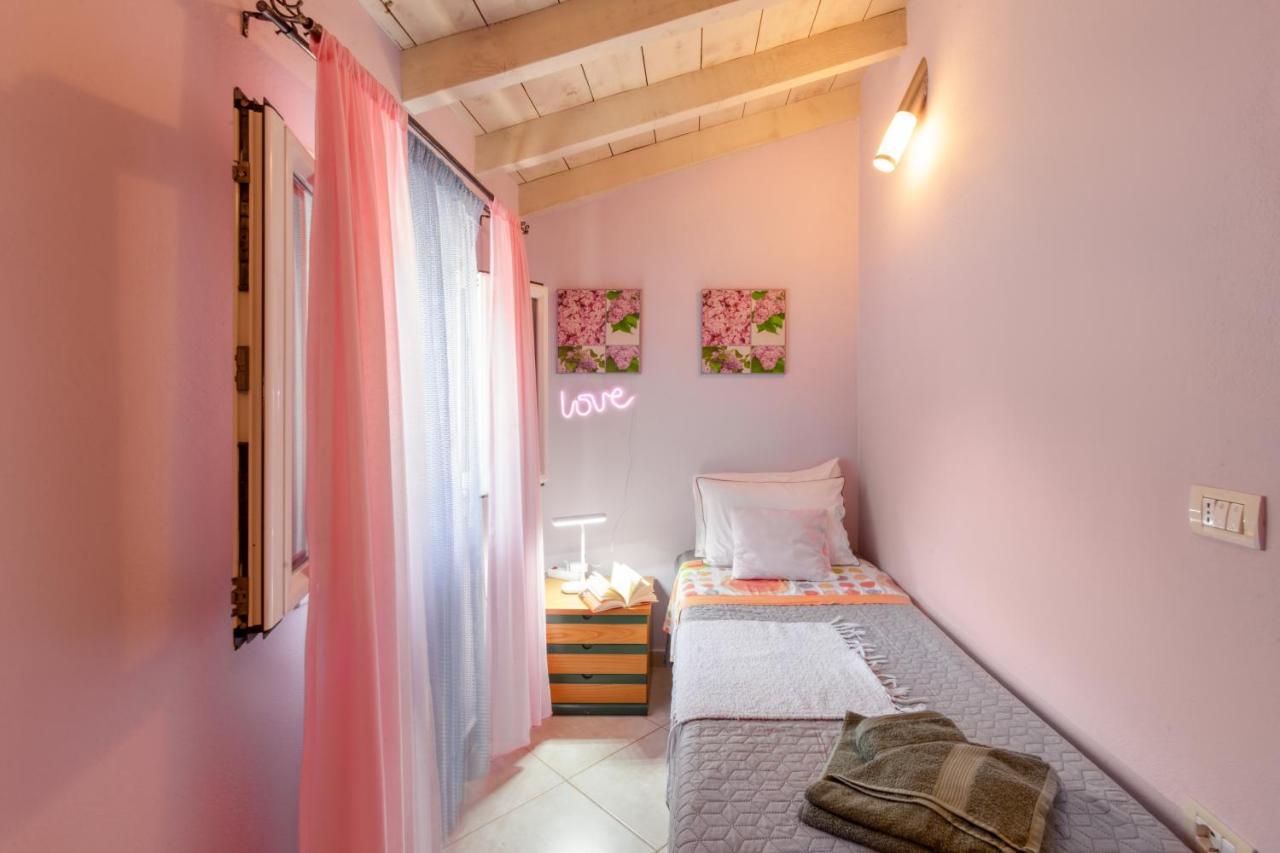 Villa Alesia'S House à Kassiopi Extérieur photo