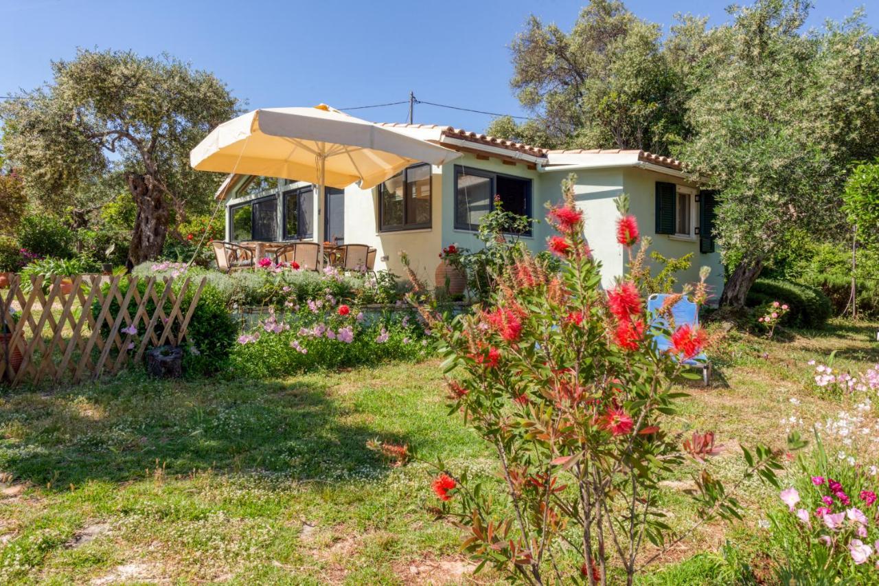 Villa Alesia'S House à Kassiopi Extérieur photo